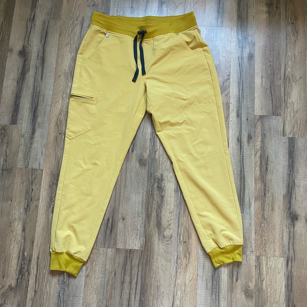 FIGS jogger scrub pants